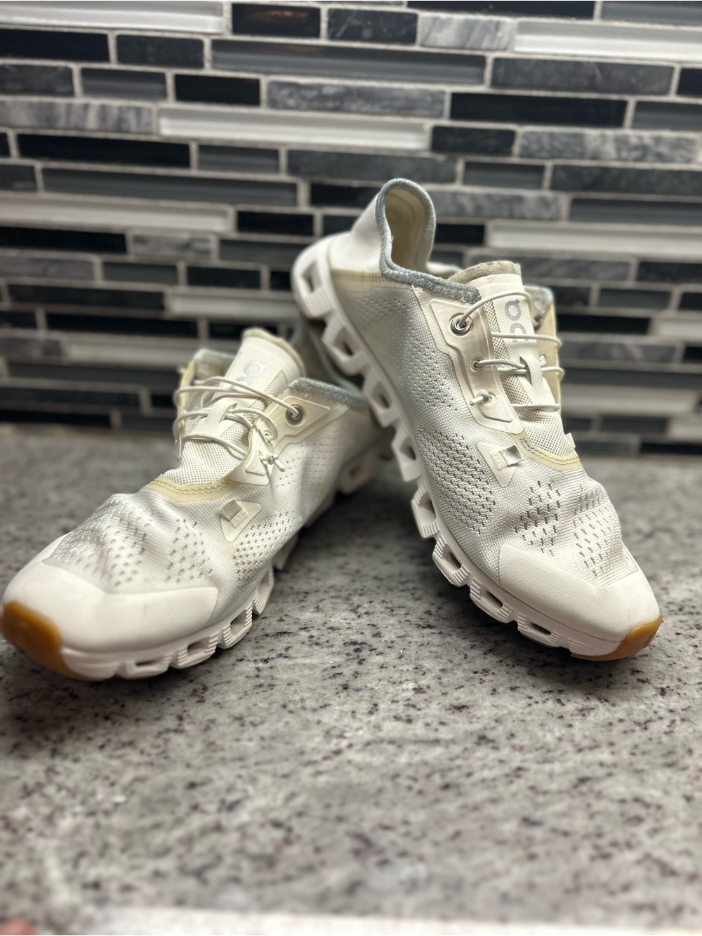 On Running Cloud 5 Coast Lightweight Running Shoes size 9.5